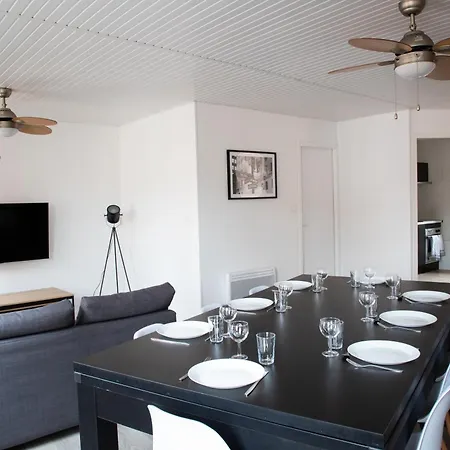 Апартаменты Grand Duplex Avec Billard